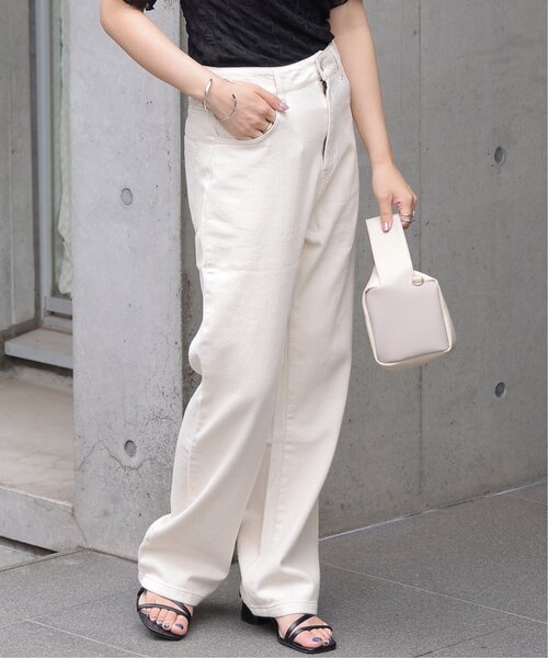 frames RAY CASSIN(フレームスレイカズン)の「S/M展開 デニムストレートパンツ(デニムパンツ・レディース・インディゴブルー/ライトインディゴブルー/キナリ/ブルー系・SMALL/MEDIUM)」の5枚目の写真