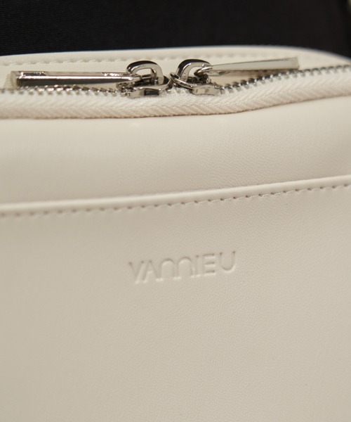 VANNIE U(ヴァニーユー)の「ウォレットバッグ/お財布合体バッグ(ショルダーバッグ・レディース・ブラック/ベージュ/アイボリー・FREE)」の19枚目の写真