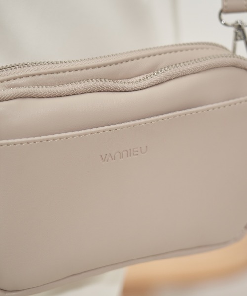 VANNIE U(ヴァニーユー)の「ウォレットバッグ/お財布合体バッグ(ショルダーバッグ・レディース・ブラック/ベージュ/アイボリー・FREE)」の12枚目の写真