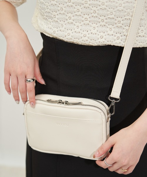 VANNIE U(ヴァニーユー)の「ウォレットバッグ/お財布合体バッグ(ショルダーバッグ・レディース・ブラック/ベージュ/アイボリー・FREE)」の15枚目の写真