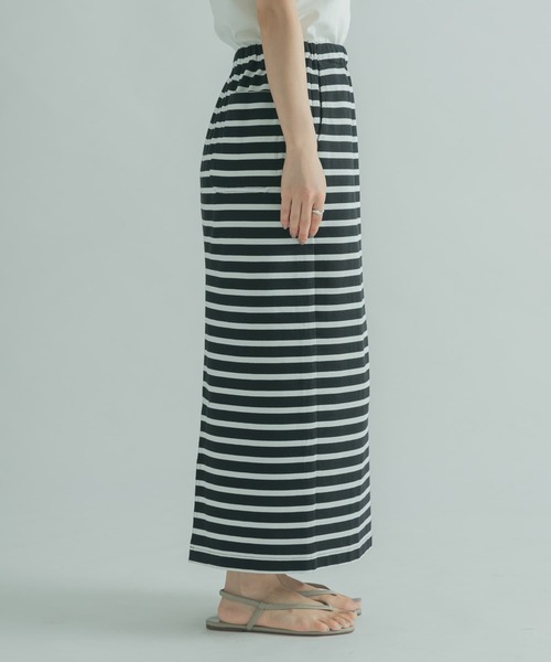 FORK&SPOON(フォークアンドスプーン)の「FORK&SPOON カットソーボーダースカート(スカート・レディース・ブラック系その他/ホワイト系その他・1/2)」の6枚目の写真