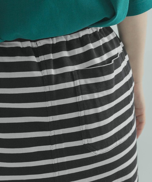 FORK&SPOON(フォークアンドスプーン)の「FORK&SPOON カットソーボーダースカート(スカート・レディース・ブラック系その他/ホワイト系その他・1/2)」の15枚目の写真