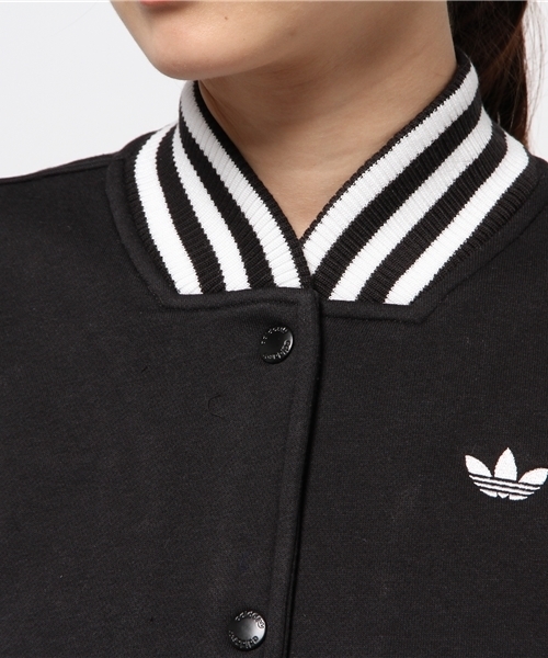 adidas（アディダス）の「ウィメンズ アディダス スタジャン adidas