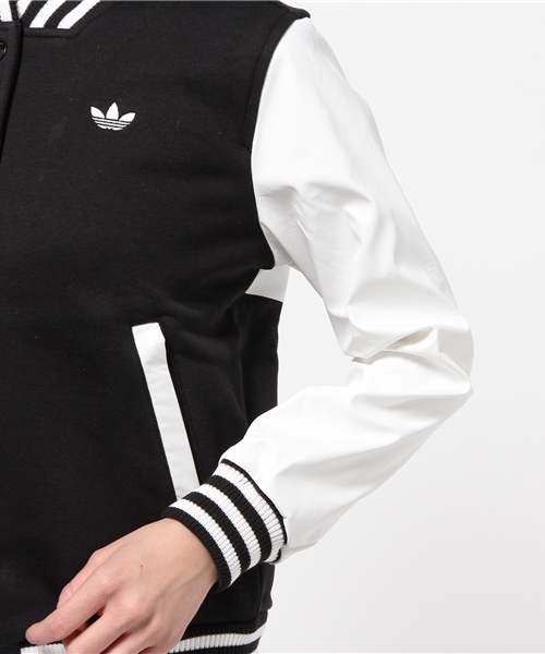 adidas（アディダス）の「ウィメンズ アディダス スタジャン adidas