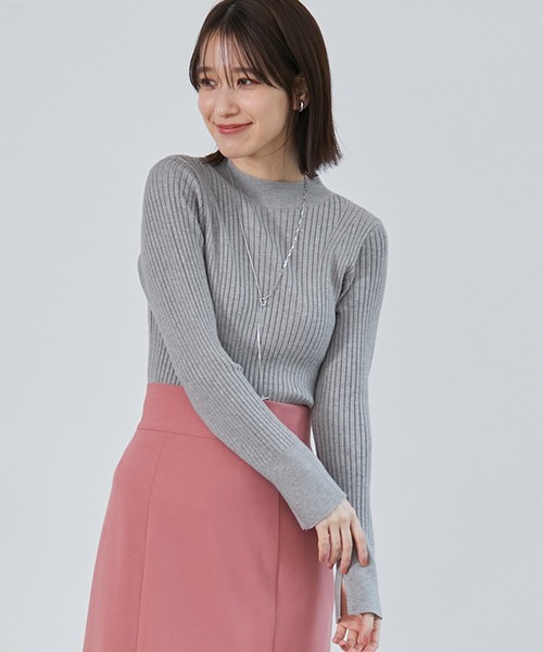 VIS(ビス)の「【吸湿発熱・エコベロ】リブ切替ハイネックニットプルオーバー【sustainable】(ニット/セーター・レディース・ブラック/オレンジ/ピンク/キナリ/ダークグリーン/グレー/イエロー系その他・FREE)」の4枚目の写真