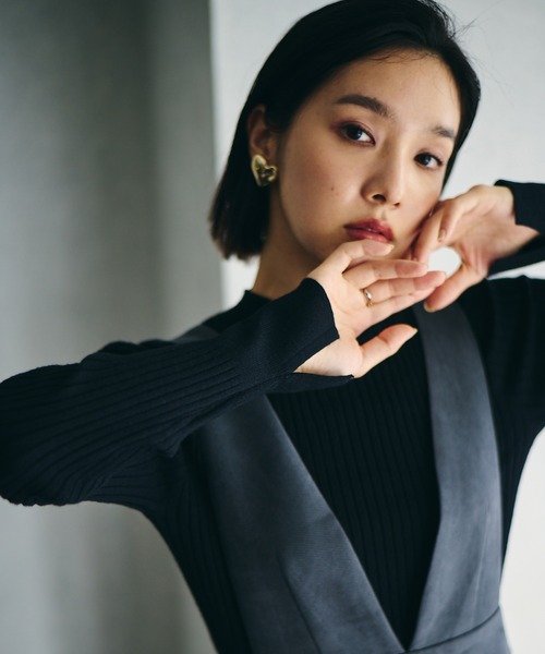 VIS(ビス)の「【吸湿発熱・エコベロ】リブ切替ハイネックニットプルオーバー【sustainable】(ニット/セーター・レディース・ブラック/オレンジ/ピンク/キナリ/ダークグリーン/グレー/イエロー系その他・FREE)」の3枚目の写真