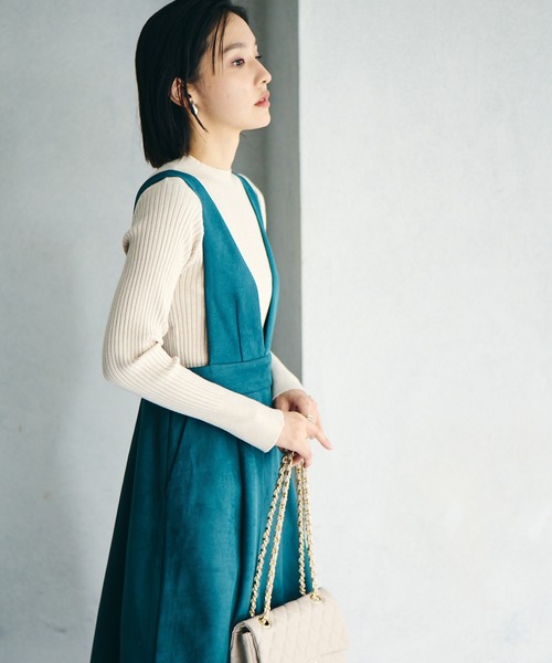 VIS(ビス)の「【吸湿発熱・エコベロ】リブ切替ハイネックニットプルオーバー【sustainable】(ニット/セーター・レディース・ブラック/オレンジ/ピンク/キナリ/ダークグリーン/グレー/イエロー系その他・FREE)」の12枚目の写真