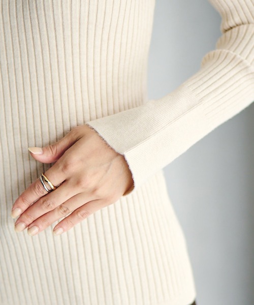 VIS(ビス)の「【吸湿発熱・エコベロ】リブ切替ハイネックニットプルオーバー【sustainable】(ニット/セーター・レディース・ブラック/オレンジ/ピンク/キナリ/ダークグリーン/グレー/イエロー系その他・FREE)」の16枚目の写真