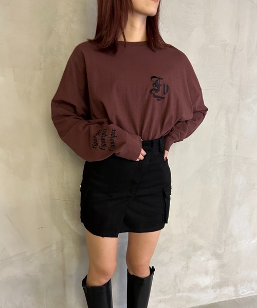 FIG&VIPER（フィグアンドバイパー）の「オーバーサイズロゴ刺繍ロンT（Tシャツ/カットソー・レディース・ホワイト/ブラック/ブラウン・FREE）」の21枚目の写真