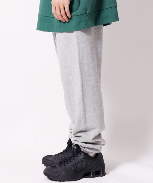 REIGNING CHAMP（レイニングチャンプ）の「REIGNING CHAMP/レイニングチャンプ MIDWEIGHT TERRY CLASSIC SWEATPANTスウェットパンツ（スウェットパンツ・メンズ・ブラック/グレー・M/L/XL）」の3枚目の写真