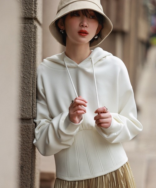 SAISON DE PAPILLON（セゾンドパピヨン）の「ハイウエスト切り替えガーリーポンチパーカー（パーカー・レディース・グレー/ブラック/ホワイト/ベージュ・M/L）」の15枚目の写真