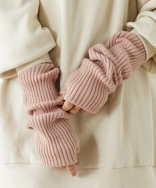 Chico（チコ）の「リブアームウォーマー（アームカバー・レディース・グレー/ブラック/アイボリー/ベージュ/ピンク・FREE）」の5枚目の写真