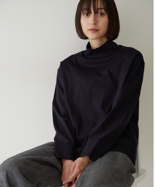 human woman（ヒューマンウーマン）の「◆バックスリットカットソー（Tシャツ/カットソー・レディース・ホワイト/ネイビー・MEDIUM）」の2枚目の写真