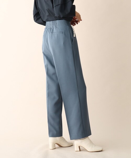 OPAQUE.CLIP（オペークドットクリップ）の「◆フェイクパール釦ストレートパンツ（その他パンツ・レディース・ブラック/オフホワイト/ブルー・38/36）」の5枚目の写真