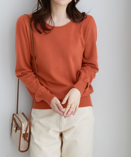CHAN ME(チャンミ)の「カシミヤタッチクルーネックニット(ニット/セーター・レディース・ベージュ/チャコール/コーラル/レッド/アイボリー/ブラック/ブルー/ホワイト×ブラック/オレンジ/グレー/グリーン/ホワイト系その他/ホワイト/ラベンダー・X-LARGE/MEDIUM/LARGE)」の13枚目の写真