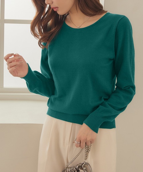 CHAN ME(チャンミ)の「カシミヤタッチクルーネックニット(ニット/セーター・レディース・ベージュ/チャコール/コーラル/レッド/アイボリー/ブラック/ブルー/ホワイト×ブラック/オレンジ/グレー/グリーン/ホワイト系その他/ホワイト/ラベンダー・X-LARGE/MEDIUM/LARGE)」の10枚目の写真