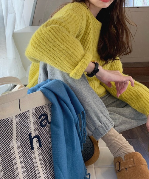VitaFelice（ヴィータフェリーチェ）の「ざっくり編みボリュームカラーニット（ニット/セーター・レディース・イエロー/ブルー・FREE）」の11枚目の写真