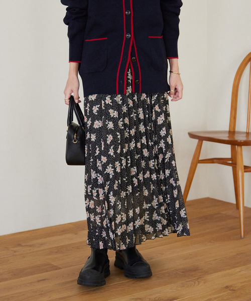 JOURNAL STANDARD relume(ジャーナルスタンダード レリューム)の「ドットフラワープリントプリーツスカート(スカート・レディース・ブラック/ネイビー・FREE)」の6枚目の写真