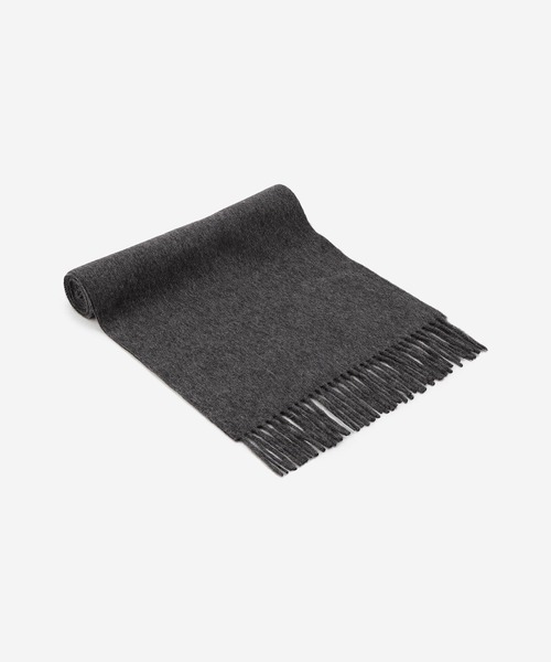 鉄地 丸形 松文彫り鍔 直径約7.8cm 厚4mm 重さ135g 木箱付2572