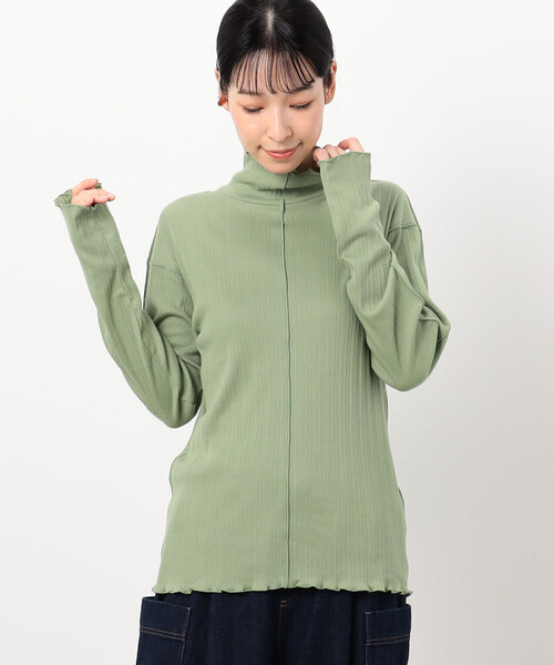 ONIGIRI(オニギリ)の「ランダムリブ ハイネック カットソー(Tシャツ/カットソー・レディース・グリーン系/ブルー/アイボリー/モカ/イエロー/チャコール/オレンジ・FREE)」の4枚目の写真