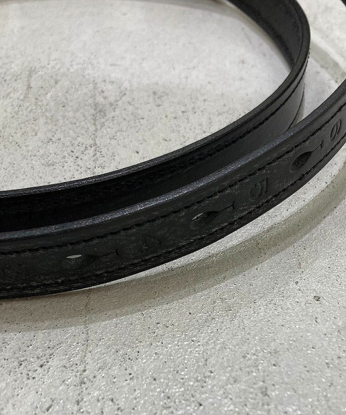Scye（サイ）の「【Scye/サイ】Bridle Leather Number Belt / ブライドルレザーナンバーベルト（ベルト・メンズ・ブラック・MEDIUM）」の4枚目の写真