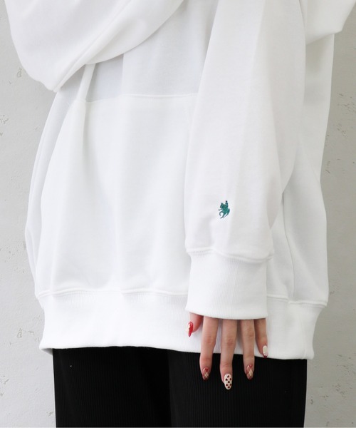 POLO BCS（ポロ ビーシーエス）の「POLO BCS/ポロ　ビーシーエス　T/C裏毛カレッジロゴプルパーカー（パーカー・メンズ・ホワイト/ブラック/ネイビー・MEDIUM/LARGE）」の12枚目の写真