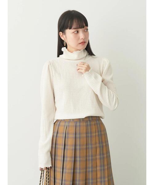 earth music&ecology(アースミュージックアンドエコロジー)の「ハイネックパワショルプルオーバー(Tシャツ/カットソー・レディース・ベージュ/ブラック/サックスブルー/アイボリー・M/S)」の19枚目の写真