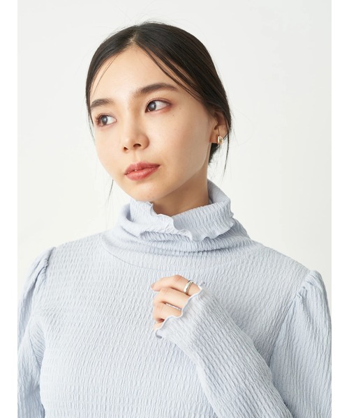 earth music&ecology(アースミュージックアンドエコロジー)の「ハイネックパワショルプルオーバー(Tシャツ/カットソー・レディース・ベージュ/ブラック/サックスブルー/アイボリー・M/S)」の14枚目の写真