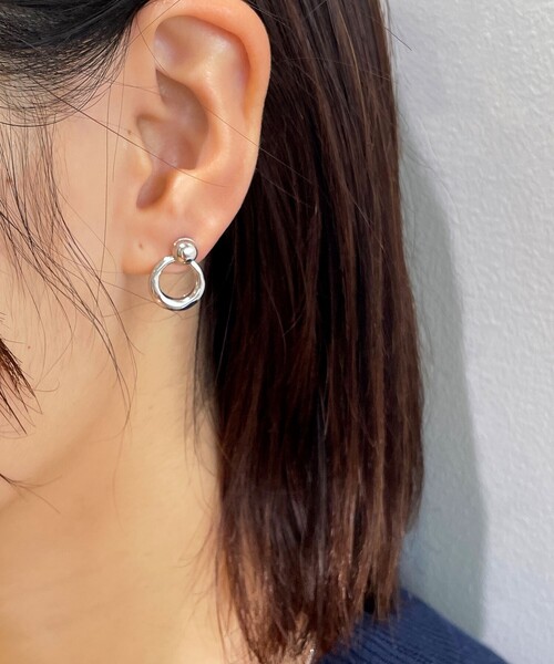 OPAQUE.CLIP（オペークドットクリップ）の「◆スモールメタルリングピアス（ピアス（両耳用）・レディース・ゴールド/シルバー・00）」の6枚目の写真