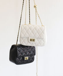 キルティングボックスチェーンバッグ