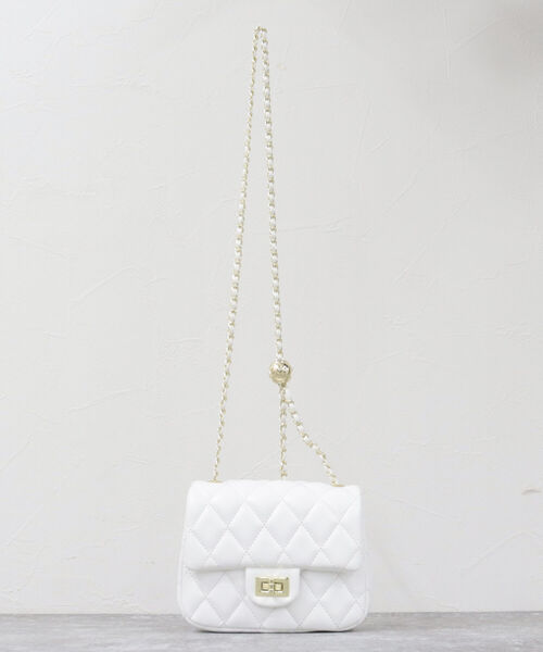 fredy emue（フレディエミュ）の「キルティングボックスチェーンバッグ（ショルダーバッグ・レディース・オフホワイト/ブラック・FREE）」の10枚目の写真