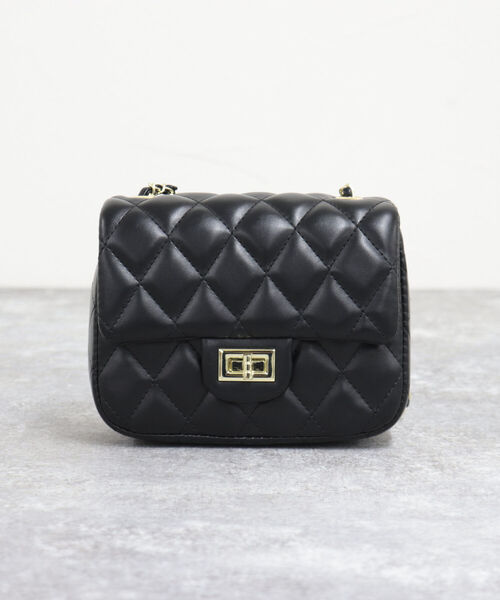 fredy emue（フレディエミュ）の「キルティングボックスチェーンバッグ（ショルダーバッグ・レディース・オフホワイト/ブラック・FREE）」の11枚目の写真