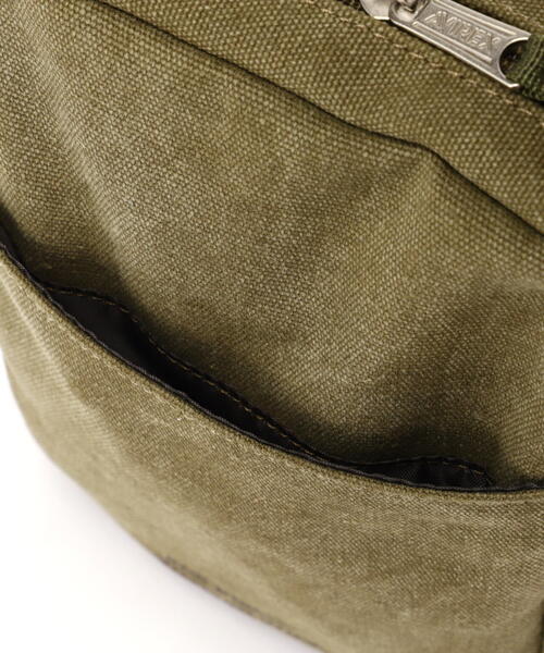 AVIREX（アヴィレックス）の「STENCIL SHOULDER BAG / ステンシル ショルダー バッグ /  AVIREX / アヴィレックス（ショルダーバッグ・メンズ・オリーブ系・F）」の20枚目の写真