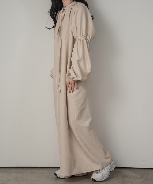 lawgy（ラウジー）の「sleeve gather neck ribbon op（ワンピース