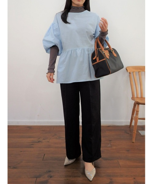 EASEBLUE(イーズブルー)の「袖ボリュームチュニック(シャツ/ブラウス・レディース・ブラック/ブルー/オフホワイト・FREE)」の5枚目の写真