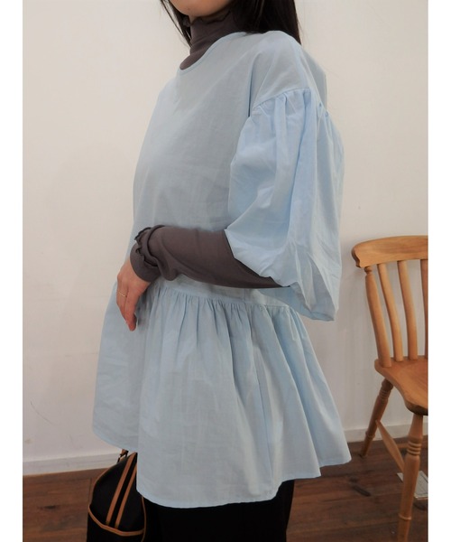 EASEBLUE(イーズブルー)の「袖ボリュームチュニック(シャツ/ブラウス・レディース・ブラック/ブルー/オフホワイト・FREE)」の10枚目の写真
