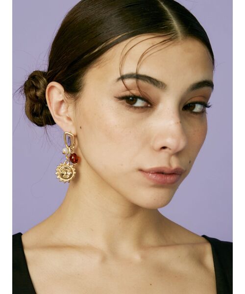 EVRIS(エヴリス)の「SUNNY MIXSTONE ピアス(ピアス(両耳用)・レディース・シルバー/ゴールド・FREE)」の1枚目の写真