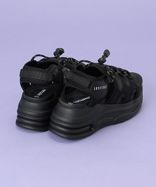 LOVETOXIC(ラブトキシック)の「ドローコードスポーツサンダル(サンダル・キッズ・ベージュ/ブラック/オフホワイト・S/L/M)」の11枚目の写真