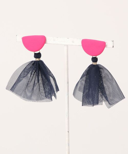 tone(トーン)の「【atelier*mio】クレイ × ソフトチュール earring(イヤリング・レディース・ブラック/ホワイト/イエロー/ミント/ピンク・FREE)」の5枚目の写真