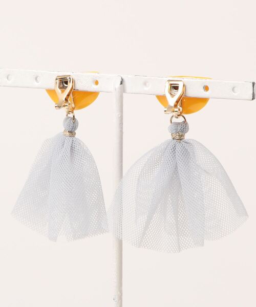 tone(トーン)の「【atelier*mio】クレイ × ソフトチュール earring(イヤリング・レディース・ブラック/ホワイト/イエロー/ミント/ピンク・FREE)」の6枚目の写真