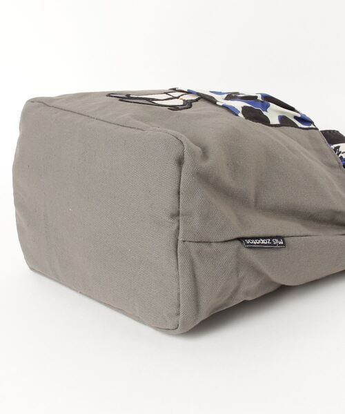 mis zapatos（ミス　サパト）の「柄スカート仕切りトート（トートバッグ・レディース・オフホワイト/ブラック/グレー・ONE SIZE）」の5枚目の写真