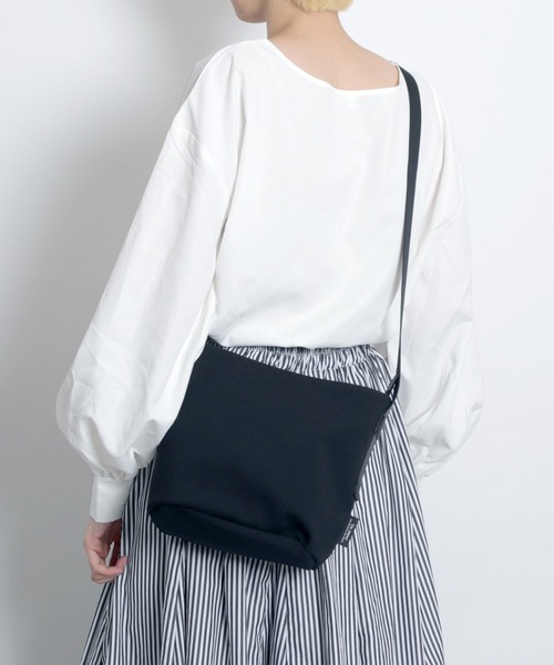 【Un coeur/アンクール】ショルダーバッグ TORO2 K903008（ショルダーバッグ）｜Un coeur（アンクール）