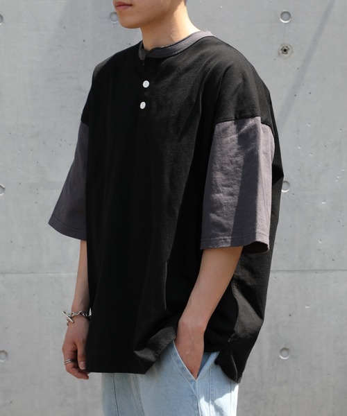 Goodwear(グッドウェア)の「【Goodwear】配色ヘンリーネック S/S SUPER BIG TEE U.S.A COTTON ※2W7-13206(Tシャツ/カットソー・メンズ・ネイビー/グレー/ホワイト/ブラック/グリーン/グレイッシュベージュ・XL/M/L)」の2枚目の写真