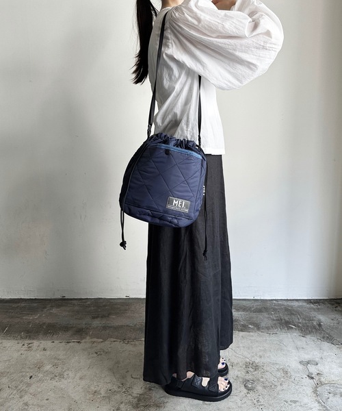MEI（メイ）の「ST:MEI QUILTING DRAW BAG（ショルダーバッグ・レディース・ネイビー・FREE）」の10枚目の写真
