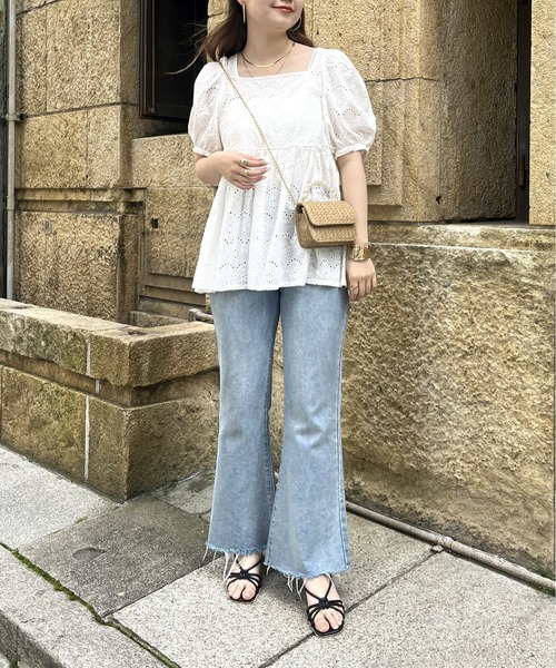 prose verse（プロズヴェール）の「スクエアパフコットンレースペプラムブラウス（シャツ/ブラウス・レディース・ブラック/オフホワイト・MEDIUM）」の8枚目の写真