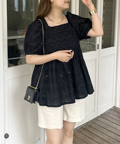 prose verse（プロズヴェール）の「スクエアパフコットンレースペプラムブラウス（シャツ/ブラウス・レディース・ブラック/オフホワイト・MEDIUM）」の9枚目の写真