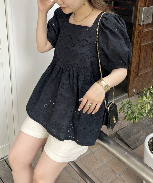 prose verse（プロズヴェール）の「スクエアパフコットンレースペプラムブラウス（シャツ/ブラウス・レディース・ブラック/オフホワイト・MEDIUM）」の18枚目の写真