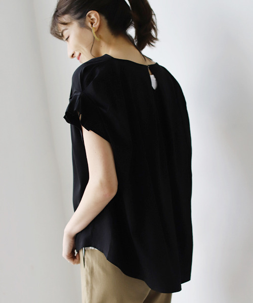 REAL CUBE（リアルキューブ）の「ドライタッチコットンフリルTシャツ（Tシャツ/カットソー・レディース・ブラック/オフホワイト/キャメル・M）」の6枚目の写真