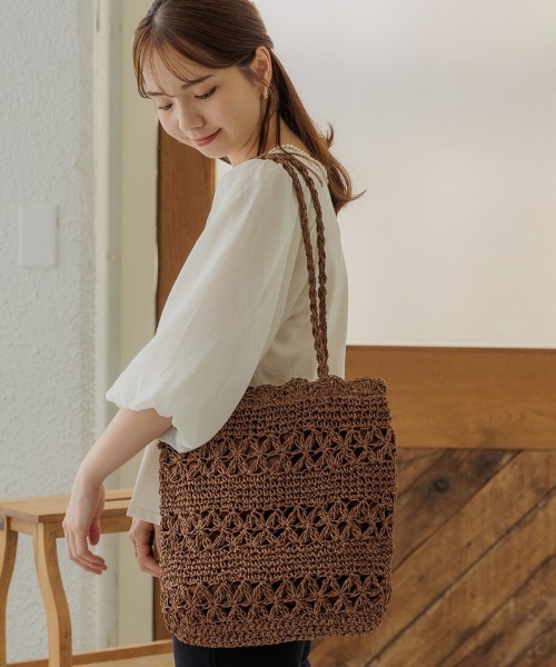 flower（フラワー）の「フェミニンバルーントップ（Tシャツ/カットソー・レディース・アイボリー/ブラウン・FREE）」の4枚目の写真