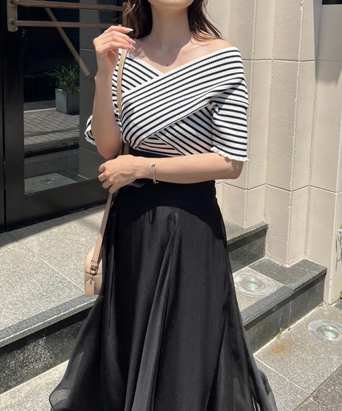 one after another NICE CLAUP(ワンアフターアナザーナイスクラップ)の「【S/Mサイズあり】バックレースアップフレアスカート(スカート・レディース・ブラック/ブラック系その他/ホワイト系その他/ドット・MEDIUM/SMALL)」の6枚目の写真